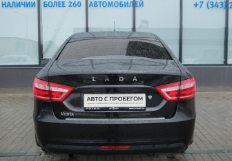 Подержанный автомобиль LADA (ВАЗ) Vesta Sedan 2016 года (4 фото)