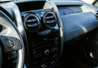 Подержанный автомобиль Renault Duster 2018 года (9 фото)