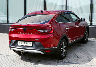 Подержанный автомобиль Renault Arkana 2019 года (5 фото)