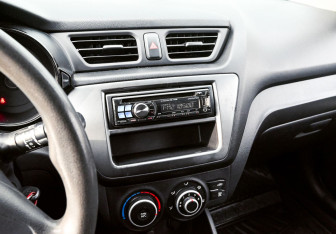 Подержанный автомобиль Kia Rio Hatchback 2013 года (10 фото)