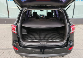 Подержанный автомобиль Hyundai Santa Fe 2010 года (19 фото)