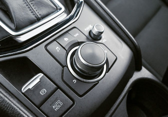 Подержанный автомобиль Mazda CX-5 2021 года (15 фото)