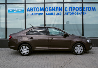 Подержанный автомобиль Skoda Rapid Liftback 2018 года (6 фото)