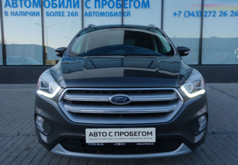 Подержанный автомобиль Ford Kuga 2017 года (8 фото)