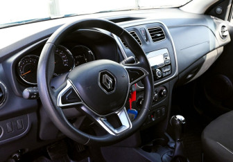 Подержанный автомобиль Renault Logan Sedan 2020 года (10 фото)