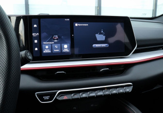 Подержанный автомобиль Geely Coolray 2024 года (12 фото)