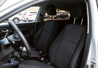 Подержанный автомобиль Kia Rio Sedan 2021 года (16 фото)