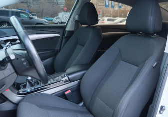 Подержанный автомобиль Hyundai i40 Sedan 2015 года (16 фото)