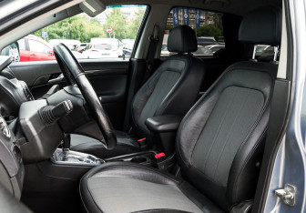 Подержанный автомобиль Opel Antara 2012 года (14 фото)