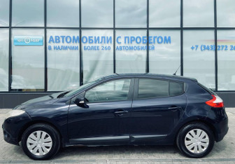 Подержанный автомобиль Renault Megane Hatchback 2011 года (2 фото)