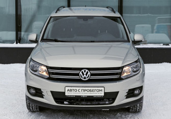 Подержанный автомобиль Volkswagen Tiguan 2012 года (8 фото)