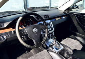 Подержанный автомобиль Volkswagen Passat Sedan 2008 года (15 фото)