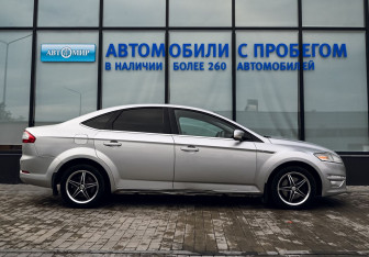 Подержанный автомобиль Ford Mondeo Sedan 2012 года (6 фото)