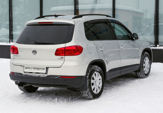 Подержанный автомобиль Volkswagen Tiguan 2012 года (5 фото)