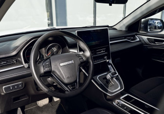 Подержанный автомобиль Haval M6 2023 года (15 фото)