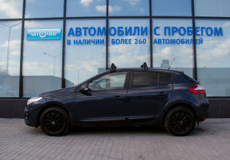 Подержанный автомобиль Renault Megane Hatchback 2013 года (2 фото)