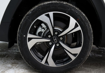 Новый Москвич 3 2023 (19 фото)