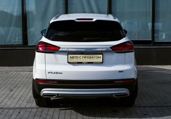 Подержанный автомобиль Geely Atlas Pro 2022 года (4 фото)