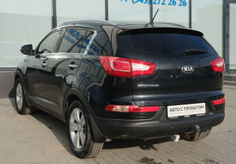 Подержанный автомобиль Kia Sportage 2013 года (3 фото)