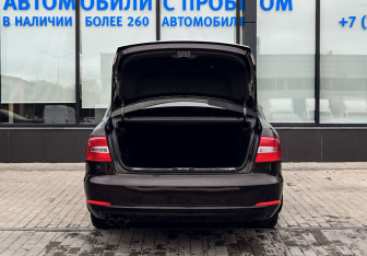 Подержанный автомобиль Skoda Superb Liftback 2013 года (21 фото)