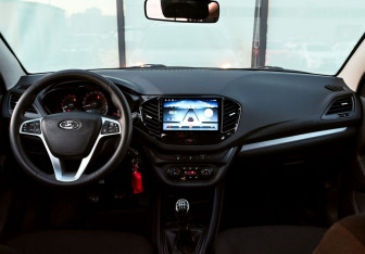 Подержанный автомобиль LADA (ВАЗ) Vesta Wagon 2018 года (18 фото)