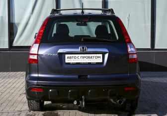 Подержанный автомобиль Honda CR-V 2008 года (4 фото)