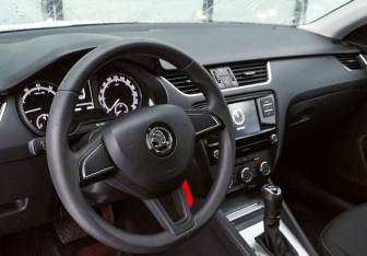 Подержанный автомобиль Skoda Octavia Liftback 2018 года (10 фото)