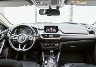 Подержанный автомобиль Mazda 6 Sedan 2018 года (12 фото)