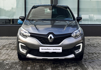 Подержанный автомобиль Renault Kaptur 2017 года (8 фото)
