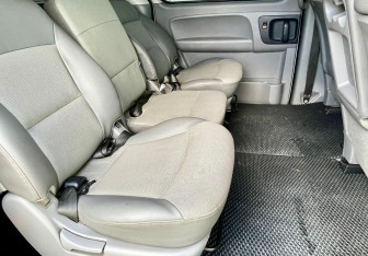 Подержанный автомобиль Hyundai Grand Starex 2012 года (14 фото)