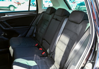 Подержанный автомобиль Volkswagen Tiguan 2017 года (21 фото)