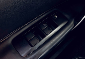Подержанный автомобиль Nissan Qashqai 2008 года (12 фото)