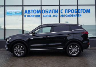 Подержанный автомобиль Geely Atlas Pro 2023 года (15 фото)