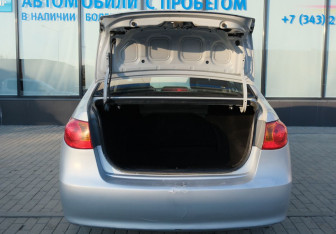 Подержанный автомобиль Hyundai Elantra Sedan 2007 года (18 фото)