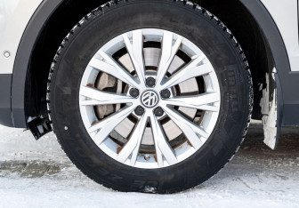 Подержанный автомобиль Volkswagen Tiguan 2017 года (23 фото)