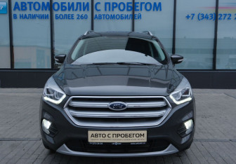 Подержанный автомобиль Ford Kuga 2018 года (8 фото)