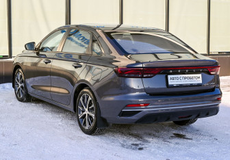 Подержанный автомобиль Geely Emgrand 2024 года (3 фото)