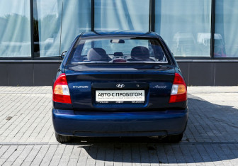 Подержанный автомобиль Hyundai Accent Sedan 2009 года (4 фото)