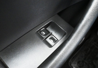 Подержанный автомобиль Skoda Rapid Liftback 2017 года (11 фото)