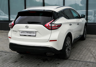 Подержанный автомобиль Nissan Murano Suv 2016 года (5 фото)