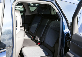 Подержанный автомобиль Opel Meriva 2012 года (16 фото)