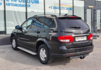 Подержанный автомобиль SsangYong Kyron 2008 года (3 фото)