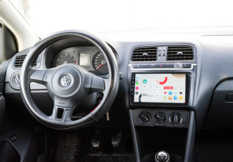 Подержанный автомобиль Volkswagen Polo Sedan 2015 года (11 фото)