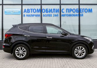 Подержанный автомобиль Hyundai Santa Fe 2017 года (6 фото)