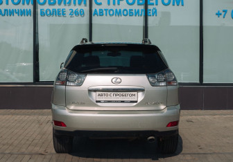 Подержанный автомобиль Lexus RX 2006 года (4 фото)