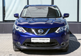 Подержанный автомобиль Nissan Qashqai 2014 года (8 фото)