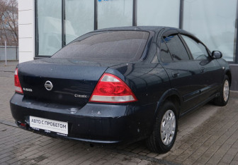 Подержанный автомобиль Nissan Almera Classic 2006 года (5 фото)