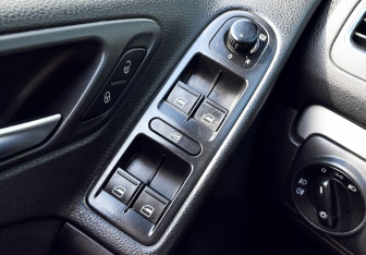 Подержанный автомобиль Volkswagen Golf Hatchback 2012 года (12 фото)