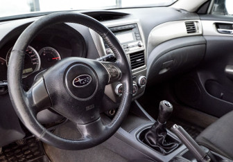 Подержанный автомобиль Subaru Impreza Hatchback 2008 года (9 фото)