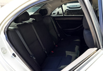 Подержанный автомобиль Toyota Avensis Sedan 2006 года (21 фото)